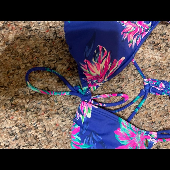 O’Neill bathing suit - Picture 3 of 6